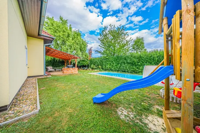 Prodej rodinného domu, Hovorčovice, Rozmarná, 169 m2