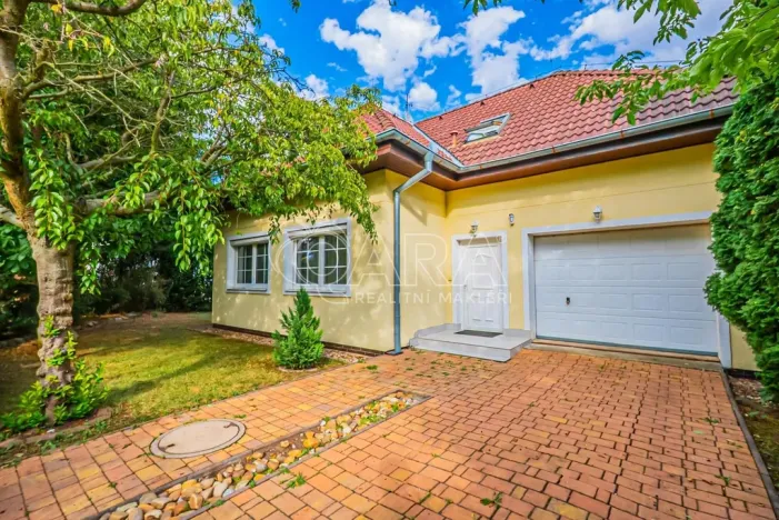 Prodej rodinného domu, Hovorčovice, Rozmarná, 169 m2
