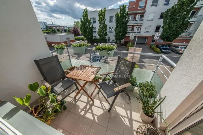 Pronájem bytu 3+kk, Hradec Králové - Nový Hradec Králové, Rybova, 74 m2