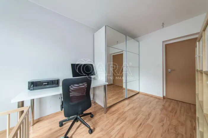 Pronájem bytu 3+kk, Hradec Králové - Nový Hradec Králové, Rybova, 74 m2