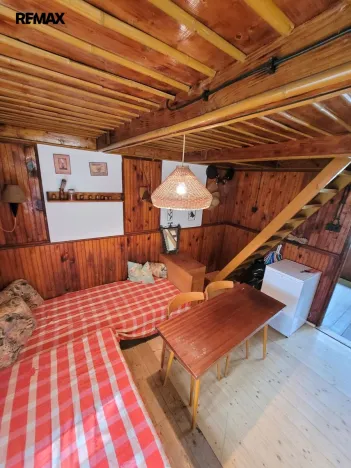 Prodej chaty, Jesenice, U Velkého rybníka, 60 m2
