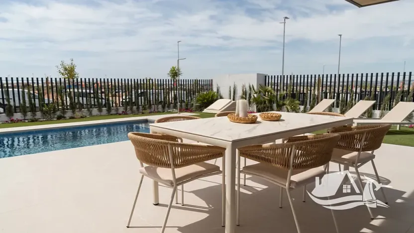 Prodej bytu 4+kk, Torrevieja, Španělsko, 176 m2