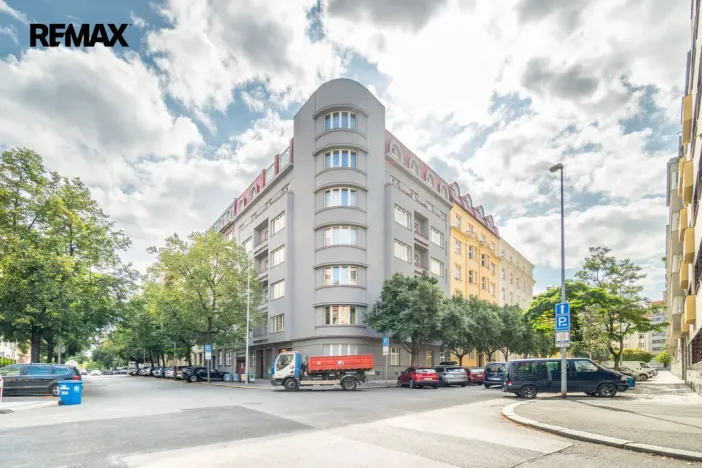 Pronájem bytu 1+kk, Praha - Vinohrady, Lucemburská, 25 m2