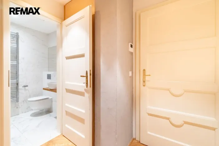 Pronájem bytu 1+kk, Praha - Vinohrady, Lucemburská, 25 m2