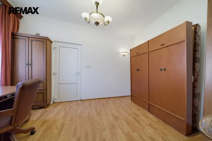 Prodej bytu 1+1, Karlovy Vary, I. P. Pavlova, 37 m2