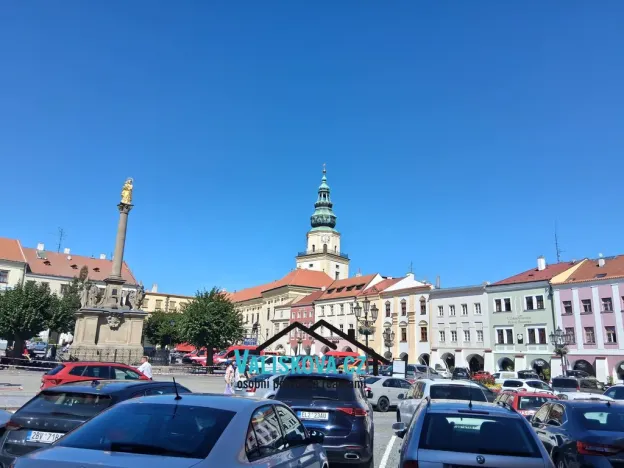 Pronájem obchodního prostoru, Kroměříž, Velké náměstí, 32 m2