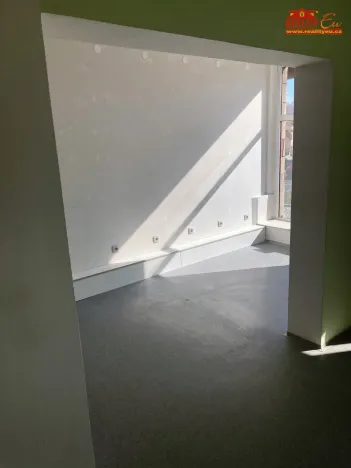 Pronájem obchodního prostoru, Červený Kostelec, náměstí T. G. Masaryka, 78 m2