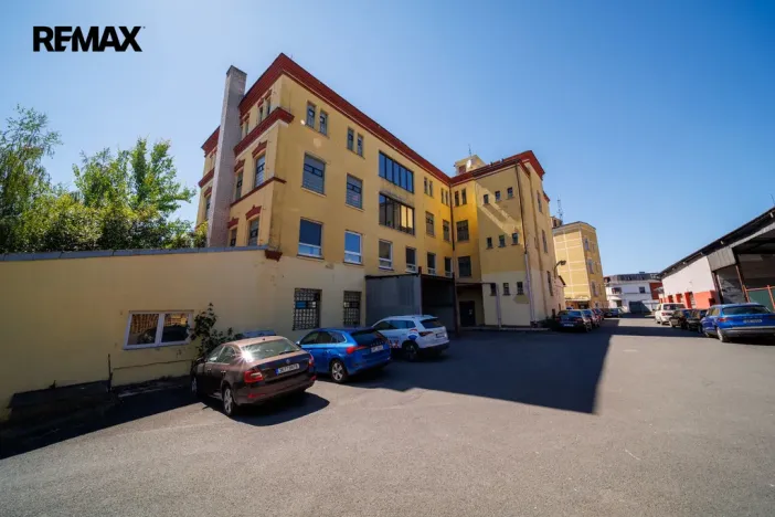 Prodej výrobních prostor, Aš, Mánesova, 2350 m2
