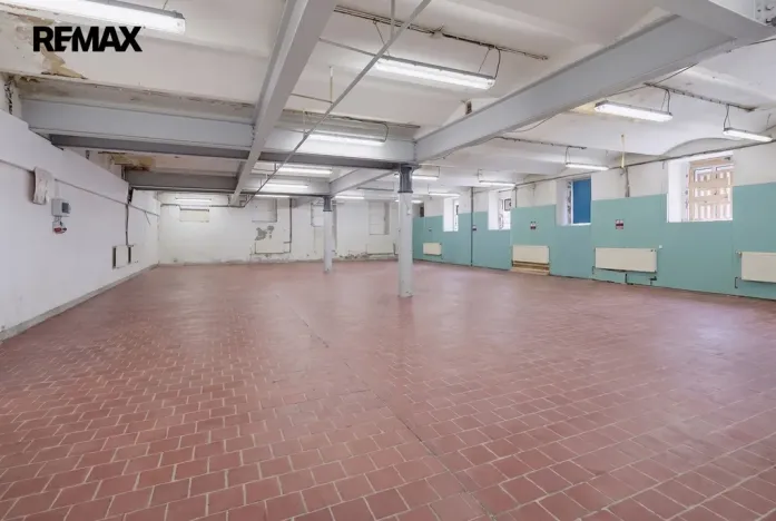 Prodej výrobních prostor, Aš, Mánesova, 2350 m2