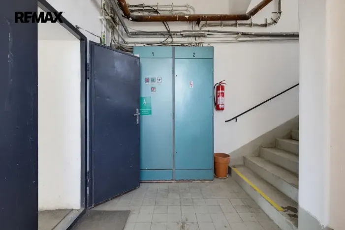 Prodej výrobních prostor, Aš, Mánesova, 2350 m2