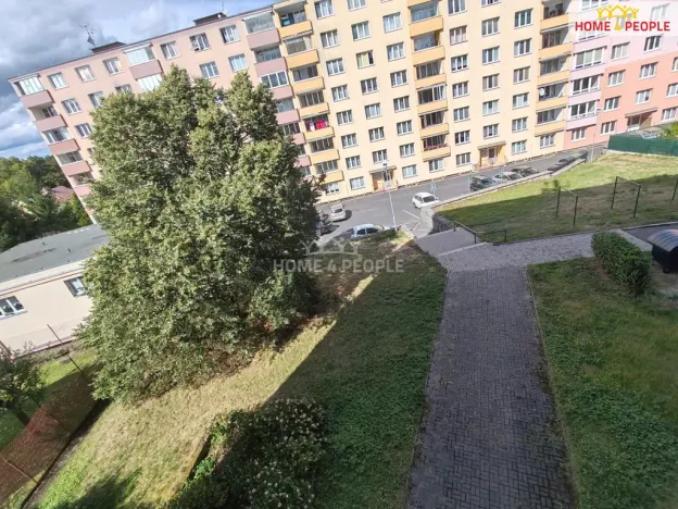 Pronájem bytu 4+1, Karlovy Vary - Stará Role, Školní, 84 m2