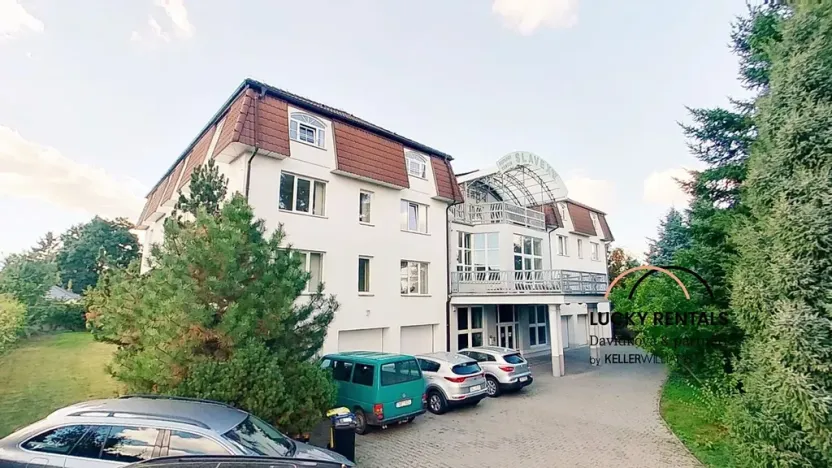 Pronájem bytu 2+kk, Průhonice, U Křížku, 44 m2