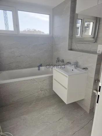 Pronájem bytu 3+kk, Praha, Veselovského, 72 m2