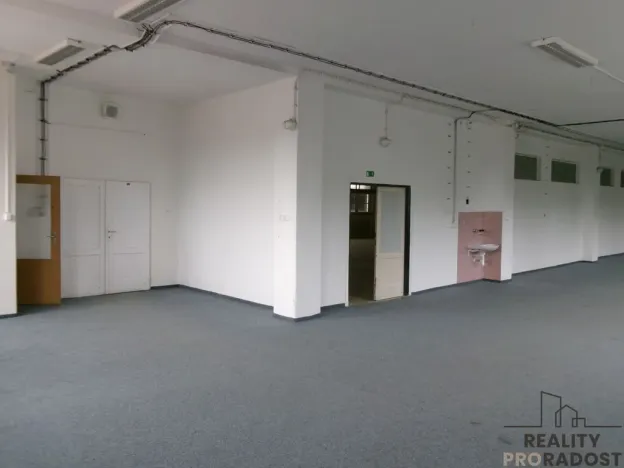 Pronájem skladu, Brno - Horní Heršpice, 180 m2