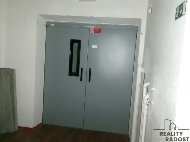 Pronájem skladu, Brno - Horní Heršpice, 180 m2