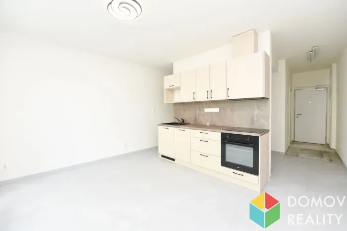 Pronájem bytu 1+kk, Plzeň - Bolevec, Krašovská, 36 m2