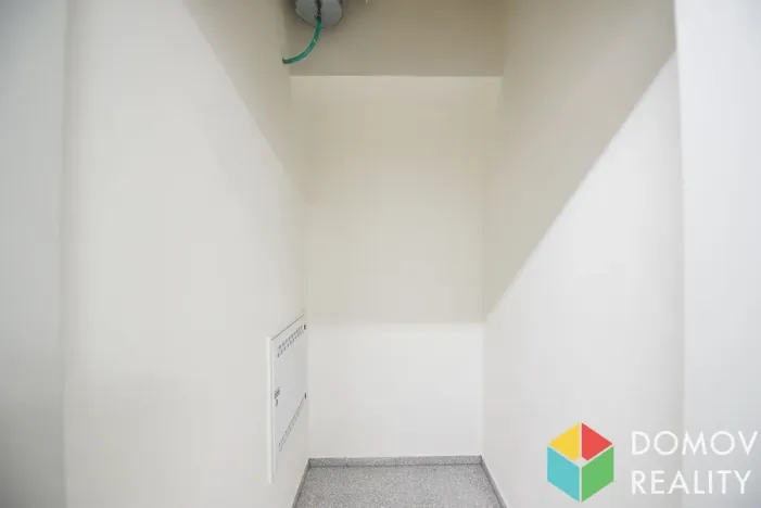 Pronájem bytu 1+kk, Plzeň - Bolevec, Krašovská, 36 m2