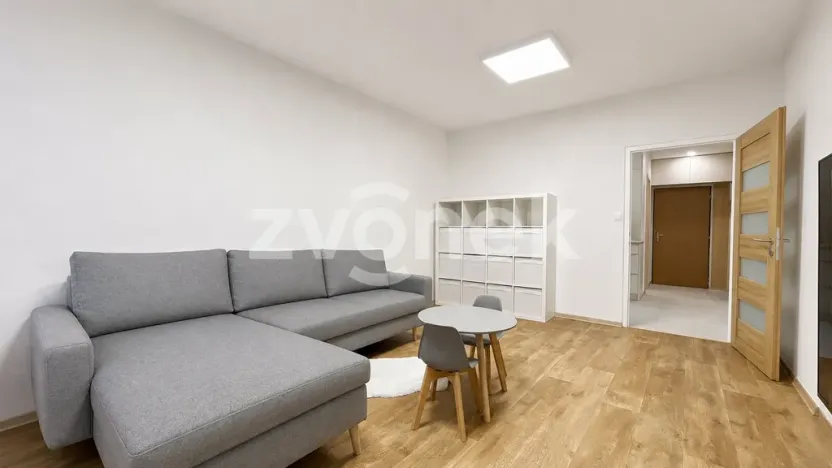 Pronájem bytu 2+1, Zlín, Družstevní, 48 m2