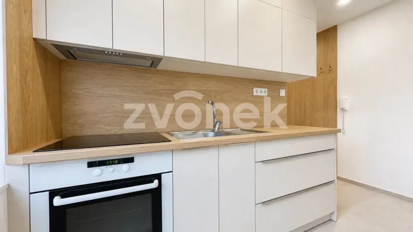 Pronájem bytu 2+1, Zlín, Družstevní, 48 m2