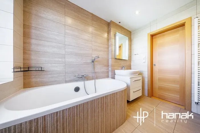 Prodej bytu 4+1, Šternberk, Kozinova, 72 m2