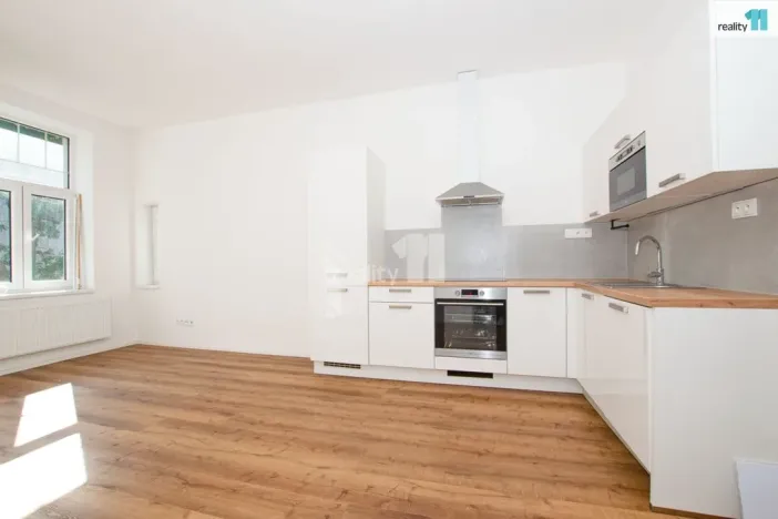 Pronájem bytu 2+kk, Liberec - Liberec II-Nové Město, Chrastavská, 50 m2