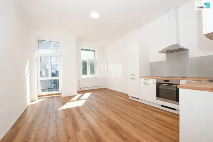 Pronájem bytu 2+kk, Liberec - Liberec II-Nové Město, Chrastavská, 50 m2