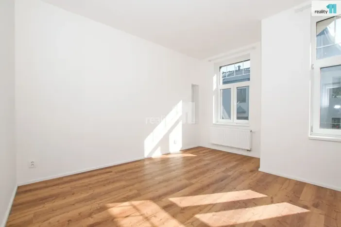 Pronájem bytu 2+kk, Liberec - Liberec II-Nové Město, Chrastavská, 50 m2
