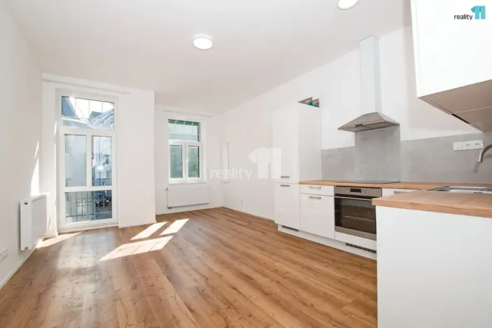 Pronájem bytu 2+kk, Liberec - Liberec II-Nové Město, Chrastavská, 50 m2