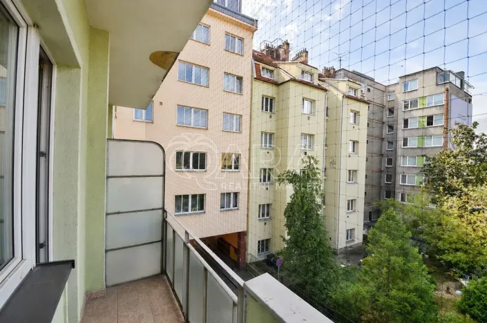 Pronájem bytu 2+1, Praha - Vršovice, Čeljabinská, 70 m2