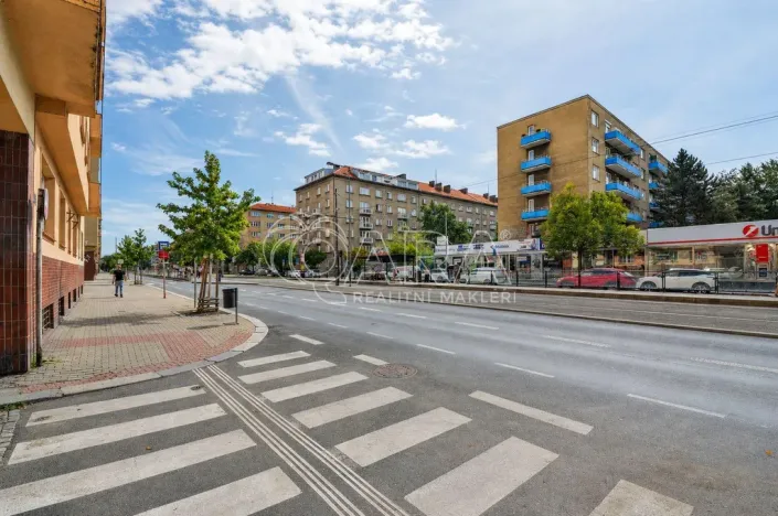 Pronájem bytu 2+1, Praha - Vršovice, Čeljabinská, 70 m2