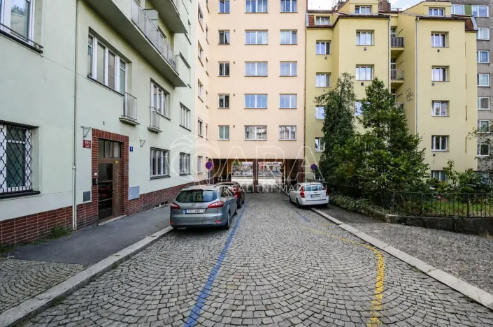 Pronájem bytu 2+1, Praha - Vršovice, Čeljabinská, 70 m2