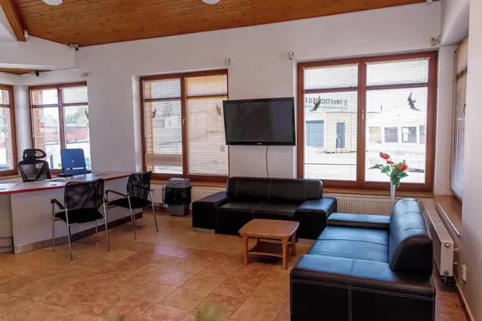 Prodej obchodního prostoru, Sadová, 262 m2