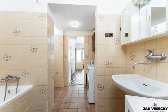 Prodej rodinného domu, Praha - Čakovice, Na bahnech, 149 m2