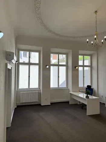 Pronájem obchodního prostoru, Praha - Nové Město, Palackého, 35 m2