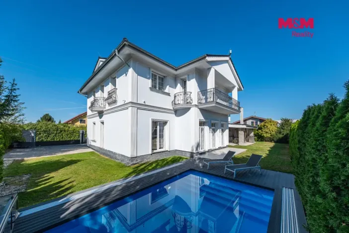 Prodej rodinného domu, Šestajovice, U Váhy, 356 m2