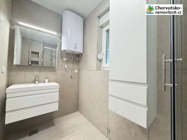 Prodej bytu 3+kk, Novalja, Chorvatsko, 60 m2