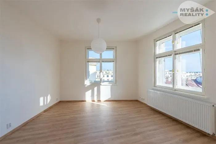 Pronájem bytu 2+kk, Praha - Břevnov, Zúžená, 30 m2