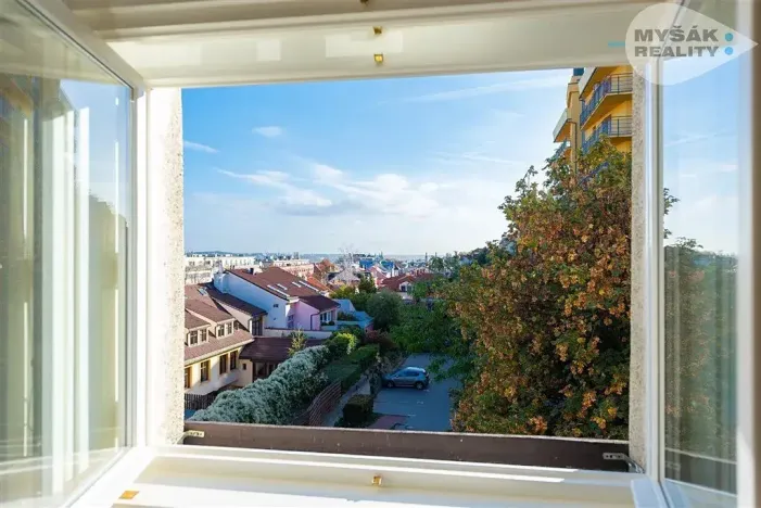 Pronájem bytu 2+kk, Praha - Břevnov, Zúžená, 30 m2