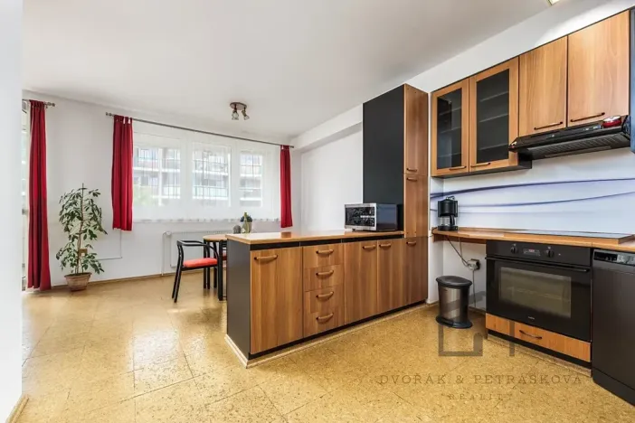 Pronájem bytu 3+kk, Praha - Černý Most, náměstí Plukovníka Vlčka, 86 m2