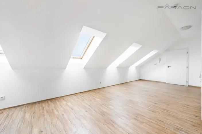 Pronájem bytu 2+kk, Dobříš, 80 m2