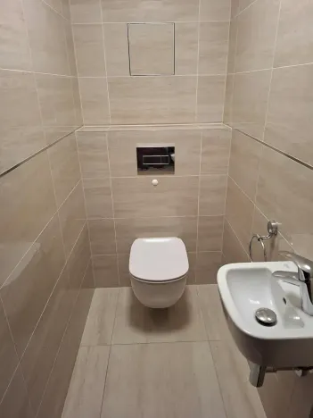 Prodej kanceláře, Praha - Hostivař, Nurmiho, 80 m2