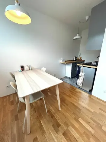 Pronájem bytu 2+kk, Praha - Vinohrady, Perucká, 37 m2