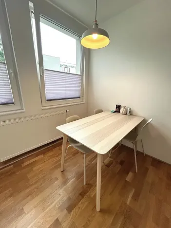 Pronájem bytu 2+kk, Praha - Vinohrady, Perucká, 37 m2