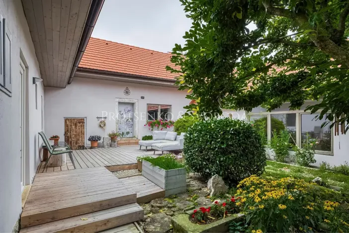 Prodej vícegeneračního domu, Pavlov, 354 m2