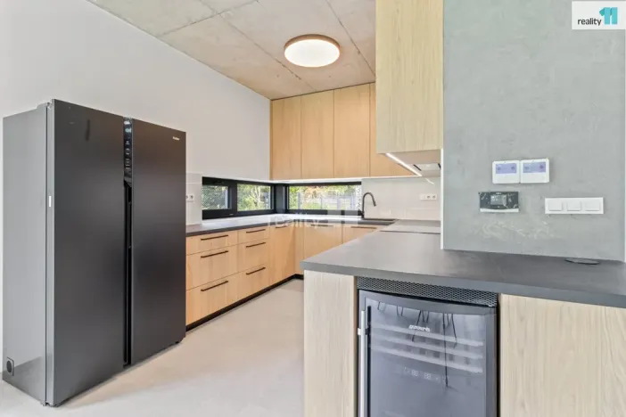 Pronájem rodinného domu, Praha - Benice, 202 m2