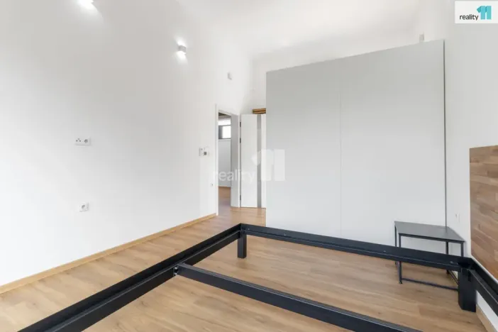 Pronájem rodinného domu, Praha - Benice, 202 m2