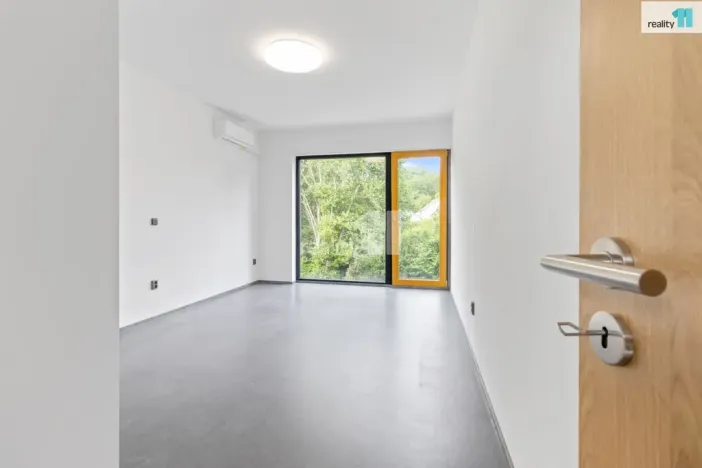 Pronájem bytu 3+kk, Praha - Benice, 105 m2