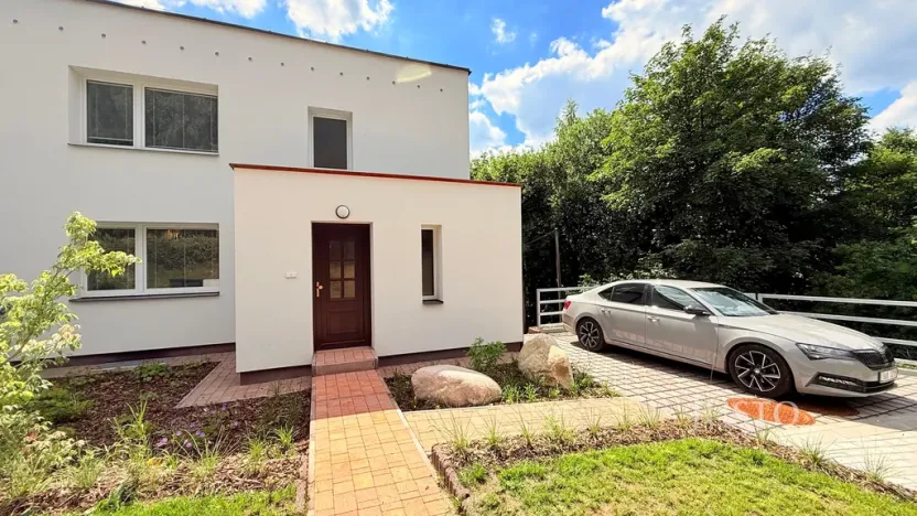 Pronájem bytu 2+1, Liberec - Liberec IV-Perštýn, U Krematoria, 65 m2