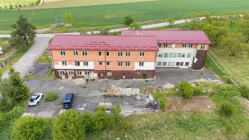 Prodej ubytování, Staré Hobzí, 1650 m2