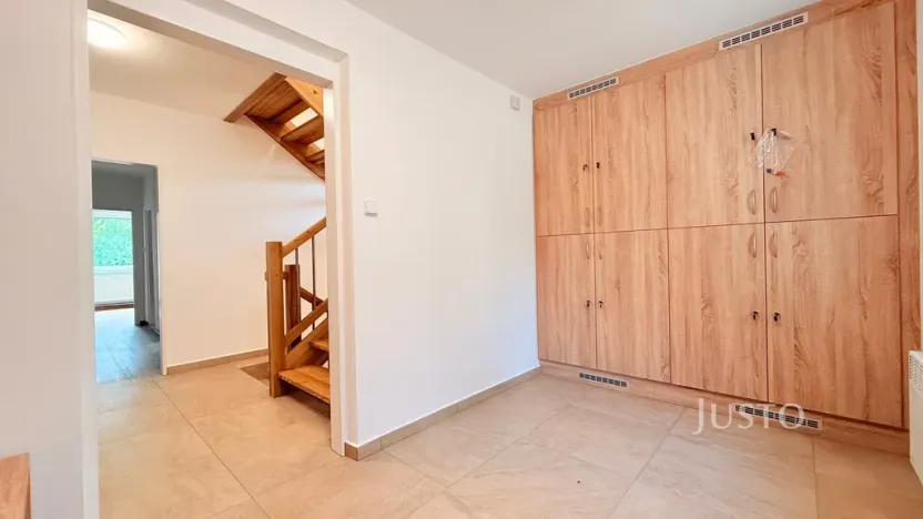 Pronájem bytu 2+1, Liberec - Liberec IV-Perštýn, U Krematoria, 65 m2